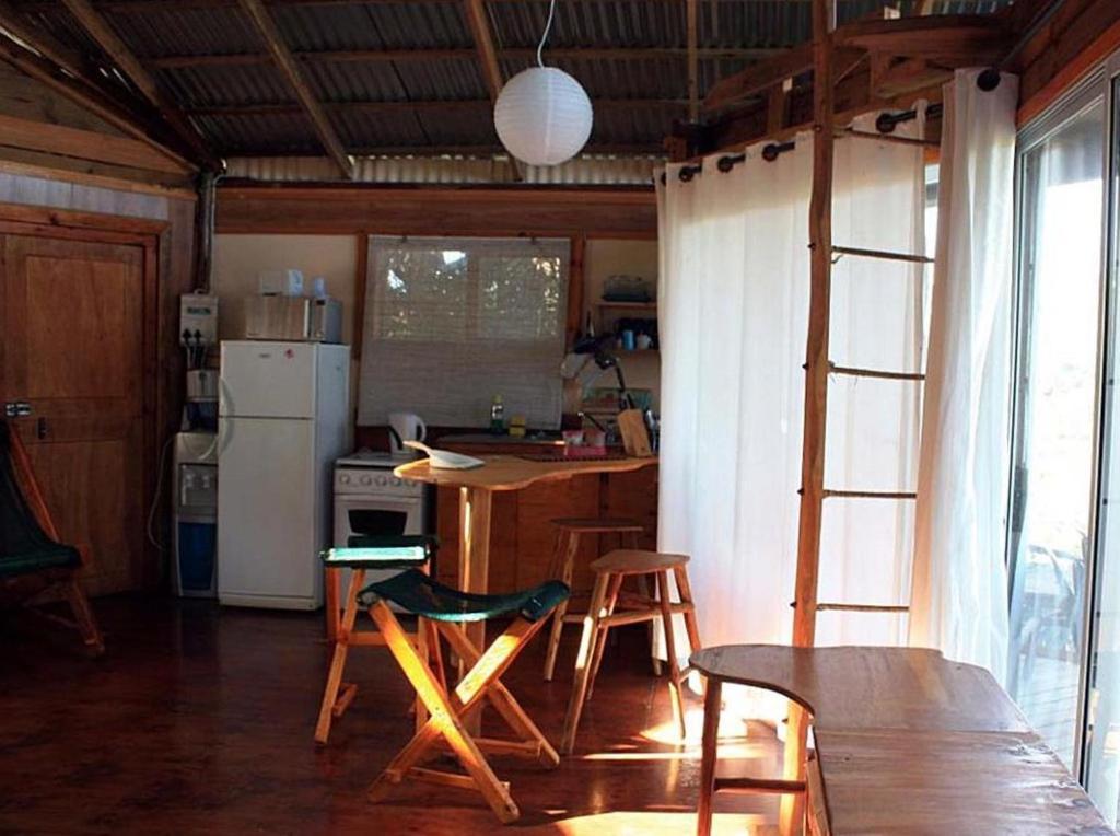 Amapondo Backpacker Lodge Port Saint Johnʼs Rom bilde